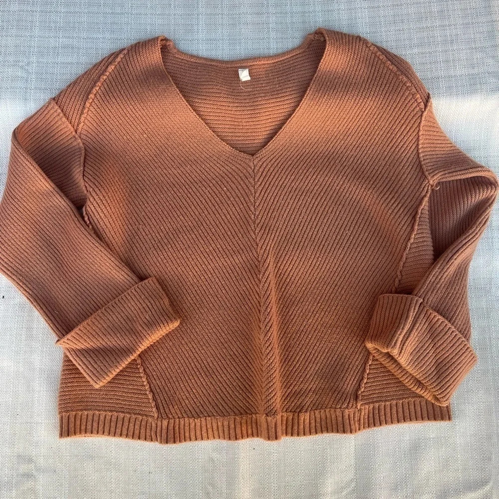 Wishlist Rust/Copper V-Neck Ribbed Sweater